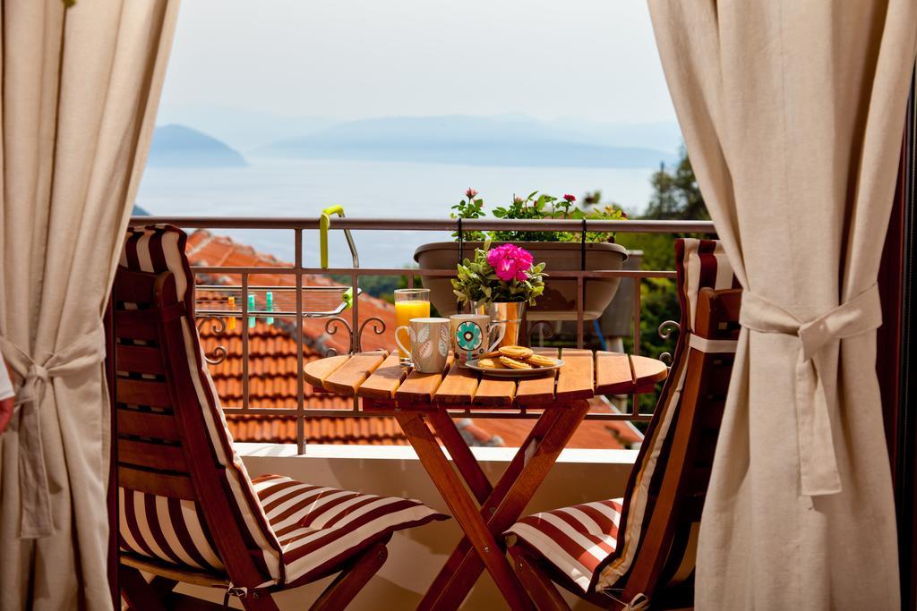 Calm View Aparthotel Vasiliki  Room photo